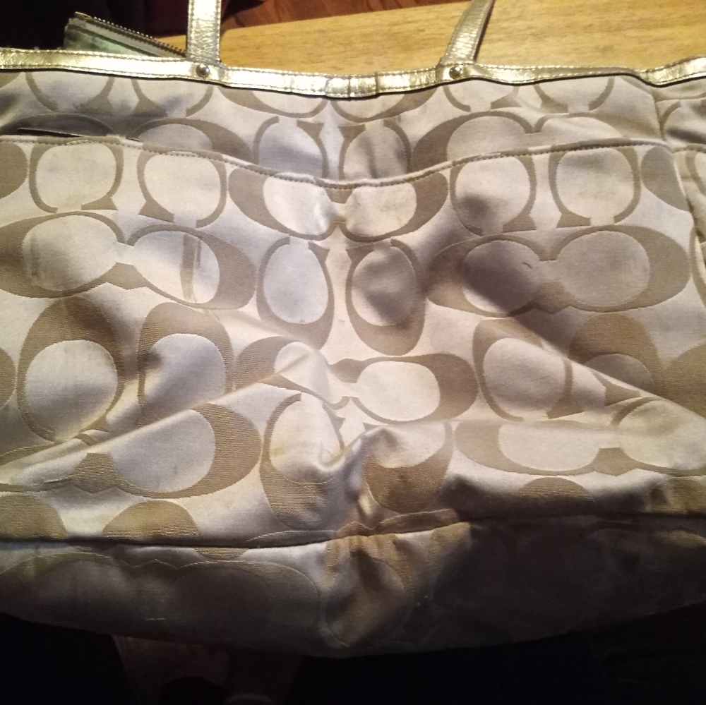 Coach Bag - Picture 2 of 3